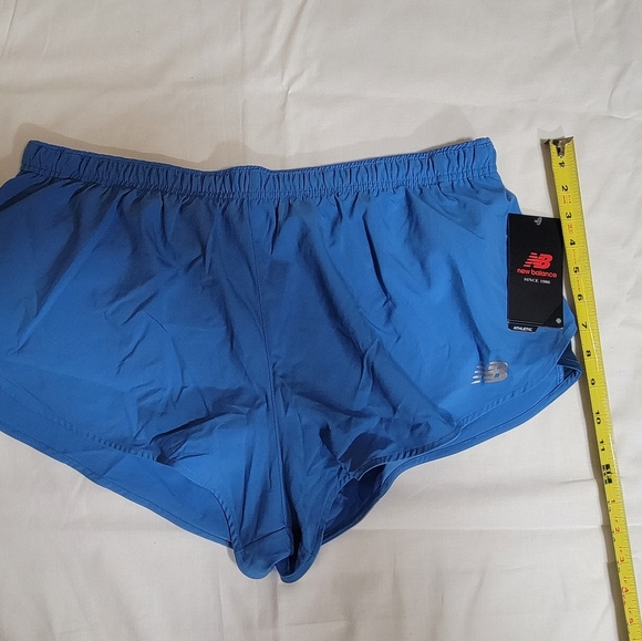 New Balance Short - Picture 5 of 5